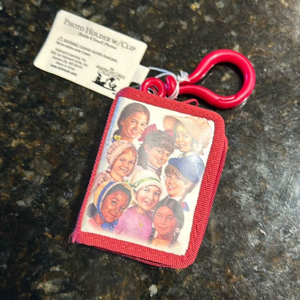 NWT Vintage American Girl Photo Holder w/clip.  Hallmark